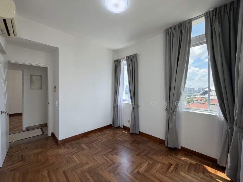 Tanjong Ria Condominium, 121 Tanjong Rhu Road, 3 Bedrooms, 1,378 sqft, Condominium For Sale, by Emily Chiong, 500120359 - Bedroom  - PropertyGuru.com.sg