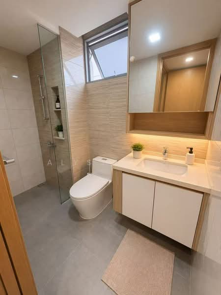Bartley Residences, 1 Lorong How Sun, 4 Bedrooms, 1,378 sqft, Condominium For Sale, by Alyssa Yin, 500120366 - Bathroom - PropertyGuru.com.sg