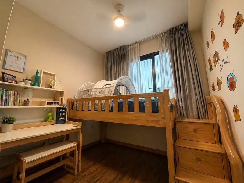 The Brownstone, 160 Canberra Drive, 3 Bedrooms, 1,055 sqft, Executive Condominium For Sale, by Desmond Chan, 500120374 - Bedroom - PropertyGuru.com.sg