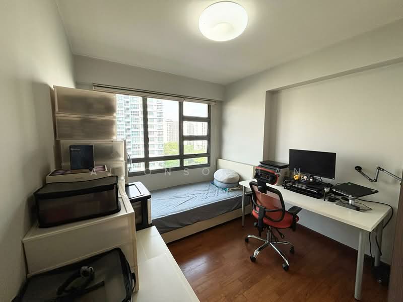 679A Punggol Drive, 679A Punggol Drive, 3 Bedrooms, 1,001 sqft, HDB Flat For Sale, by Alfonson Tan, 500120383 - PropertyGuru.com.sg