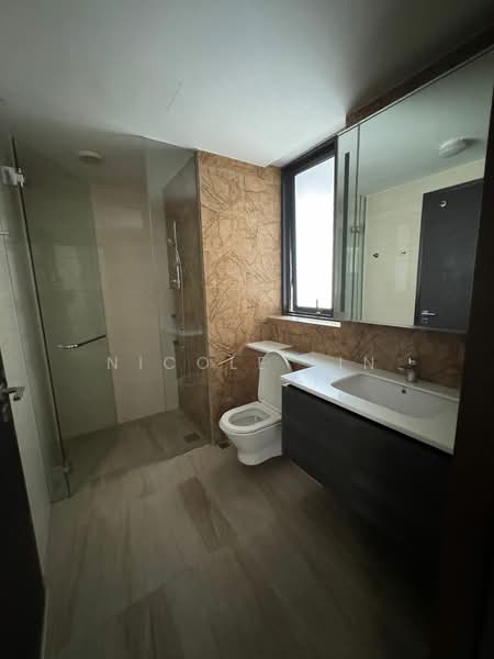 Sims Urban Oasis, 10 Sims Drive, 2 Bedrooms, 624 sqft, Condominium For Sale, by Nicole Lin, 500120385 - Bathroom - PropertyGuru.com.sg