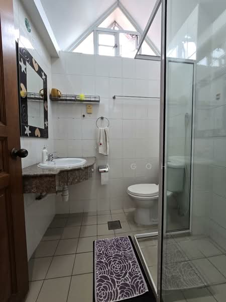 Freehold 2.5 storey detached house. Near Serangoon MRT / NEX, , 5 Bedrooms, 3,697 sqft, Detached House For Sale, by Julia Goh, 500120418 - PropertyGuru.com.sg