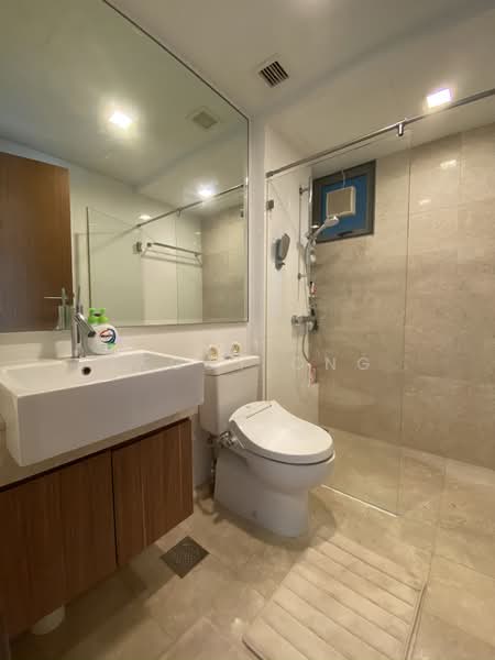 Waterfront Waves, 766 Bedok Reservoir Road, 3 Bedrooms, 1,248 sqft, Condominium For Sale, by Peggy Ong, 500120426 - Bathroom - PropertyGuru.com.sg