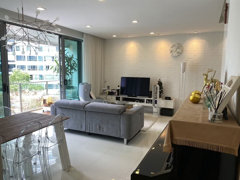 Waterfront Waves, 766 Bedok Reservoir Road, 3 Bedrooms, 1,248 sqft, Condominium For Sale, by Peggy Ong, 500120426 - Living Room - PropertyGuru.com.sg