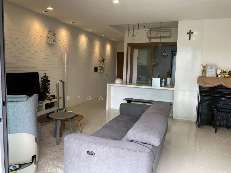 Waterfront Waves, 766 Bedok Reservoir Road, 3 Bedrooms, 1,248 sqft, Condominium For Sale, by Peggy Ong, 500120426 - Living Room - PropertyGuru.com.sg