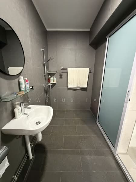 559 Hougang Street 51, 559 Hougang Street 51, Room Rental, 153 sqft, HDB Flat For Rent, by Markus Tay, 500120437 - Bathroom - PropertyGuru.com.sg