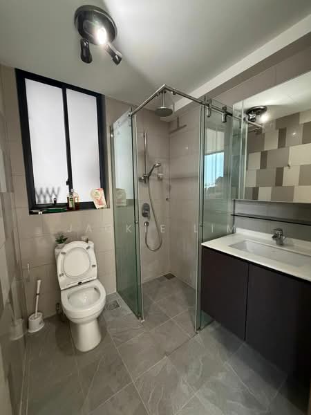 Foresque Residences, 107 Petir Road, 1 Bedroom, 463 sqft, Condominium For Sale, by Jackie Lim, 500120443 - Bathroom - PropertyGuru.com.sg