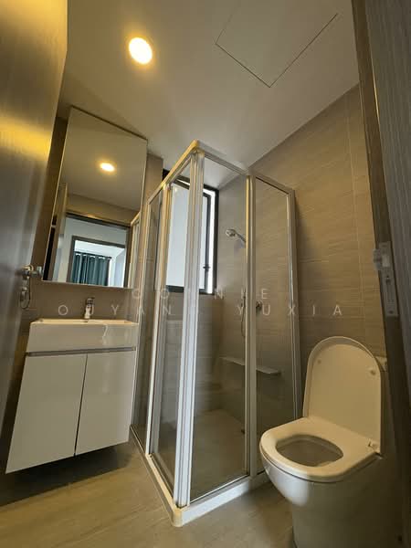 Sky Vue, Bishan Street 14, 3 Bedrooms, 1,141 sqft, Condominium For Rent, by Connie Ouyang Yuxia, 500120452 - Bathroom - PropertyGuru.com.sg