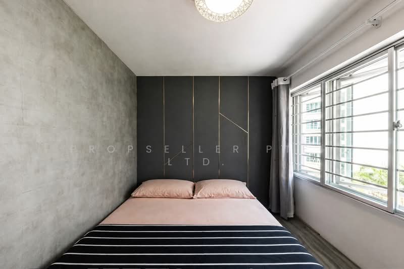 573A Woodlands Drive 16, , 3 Bedrooms, 1,001 sqft, HDB Flat For Sale, by PROPSELLER PTE. LTD., 500120456 - Bedroom - PropertyGuru.com.sg