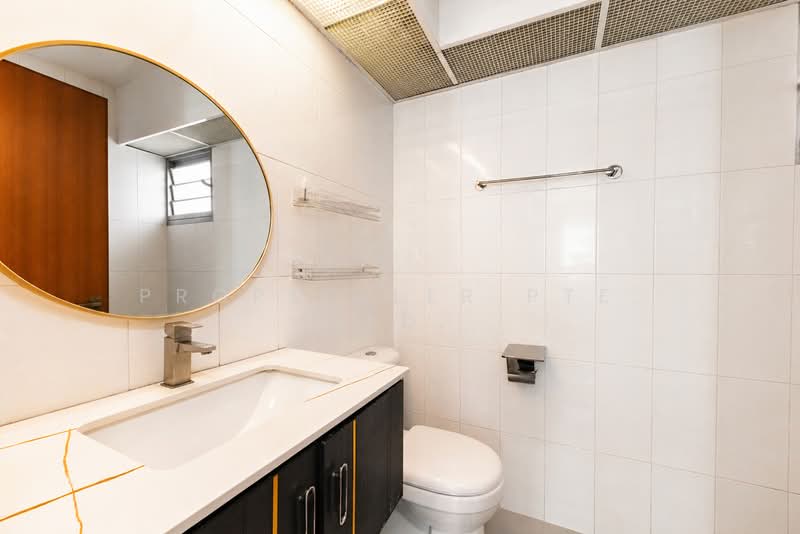 573A Woodlands Drive 16, , 3 Bedrooms, 1,001 sqft, HDB Flat For Sale, by PROPSELLER PTE. LTD., 500120456 - Bathroom - PropertyGuru.com.sg