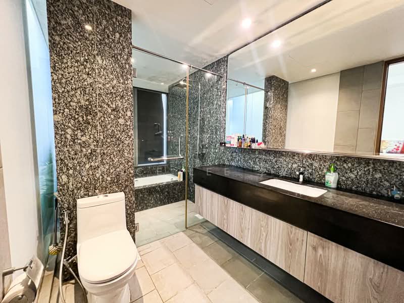 The Springside, Springside Walk, 6 Bedrooms, 1,711 sqft, Terraced House For Sale, by Bruce Lee 李奕宏, 500120457 - Bathroom - PropertyGuru.com.sg