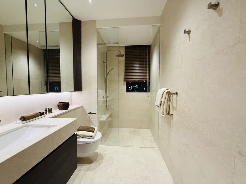 UPPERHOUSE at Orchard Boulevard, 22 Orchard Boulevard, 2 Bedrooms, 700 sqft, Condominium For Sale, by Eric Goh, 500120461 - Bathroom - PropertyGuru.com.sg