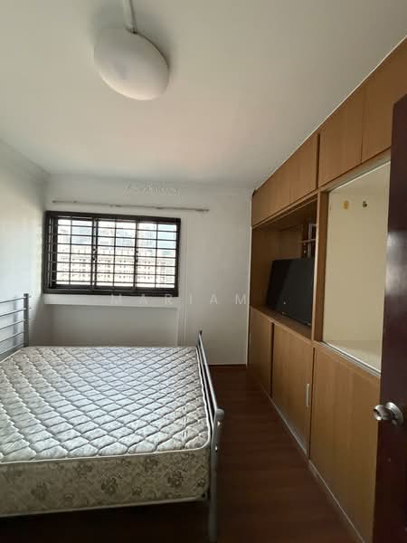 334 Kreta Ayer Road, 334 Kreta Ayer Road, 3 Bedrooms, 893 sqft, HDB Flat For Sale, by Mariam ., 500120464 - Bedroom - PropertyGuru.com.sg