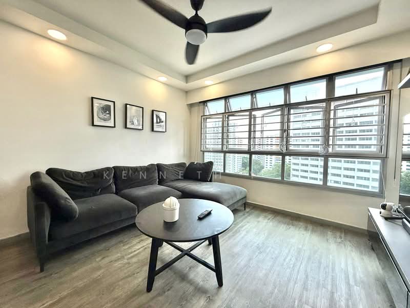 166B Yung Kuang Court, 166B Yung Kuang Road, 3 Bedrooms, 1,001 sqft, HDB Flat For Sale, by Kenneth Yeo, 500120467 - Living Room - PropertyGuru.com.sg