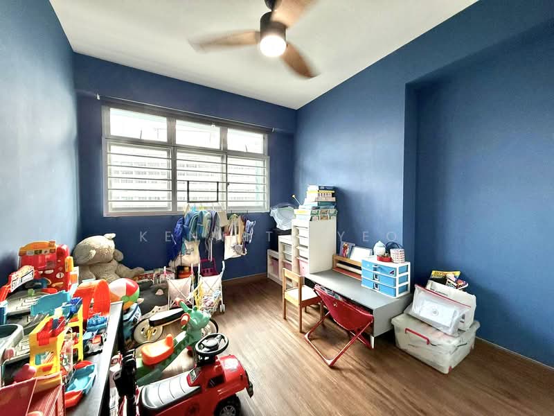 166B Yung Kuang Court, 166B Yung Kuang Road, 3 Bedrooms, 1,001 sqft, HDB Flat For Sale, by Kenneth Yeo, 500120467 - Study - PropertyGuru.com.sg