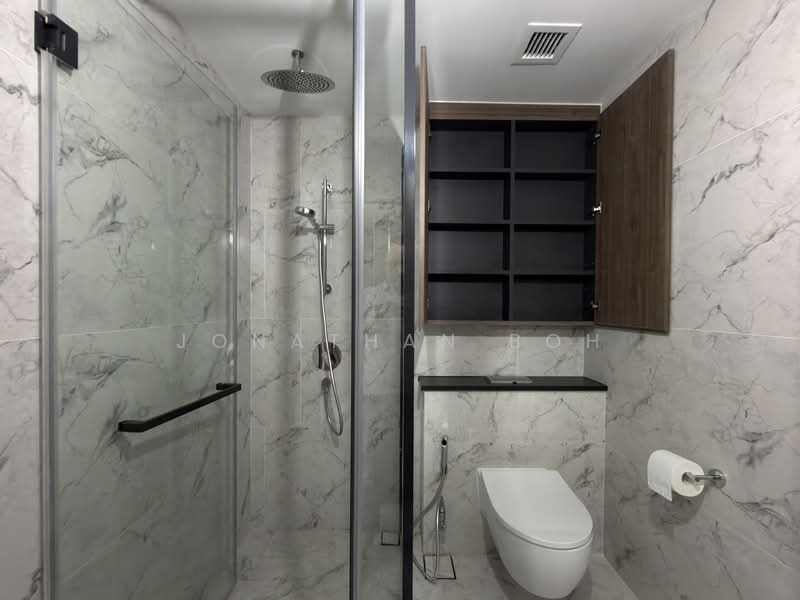 Sceneca Residence, Tanah Merah Kechil Link, 1 Bedroom, 538 sqft, Condominium For Rent, by Jonathan Boh, 500120470 - Bathroom - PropertyGuru.com.sg