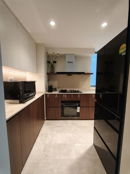 Astor Green, 7 Pine Grove, 2 Bedrooms, 1,066 sqft, Condominium For Sale, by Stefanie Ye, 500120480 - Kitchen - PropertyGuru.com.sg