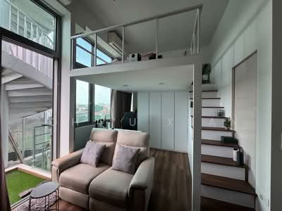 For Sale - Kingsford Hillview Peak