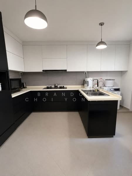 204A Compassvale Drive, 204A Compassvale Drive, 3 Bedrooms, 1,184 sqft, HDB Flat For Sale, by Brandon Choi Yong Suk, 500120493 - Kitchen - PropertyGuru.com.sg