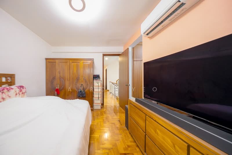 C.H.E.A.P D16 Inter Terrace for Sale, Tanah Merah Kechil, 5 Bedrooms, 2,800 sqft, Terraced House For Sale, by Aaron Yeo, 500120496 - Bedroom - PropertyGuru.com.sg