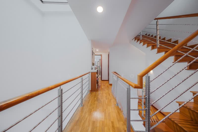 C.H.E.A.P D16 Inter Terrace for Sale, Tanah Merah Kechil, 5 Bedrooms, 2,800 sqft, Terraced House For Sale, by Aaron Yeo, 500120496 - Corridor - PropertyGuru.com.sg