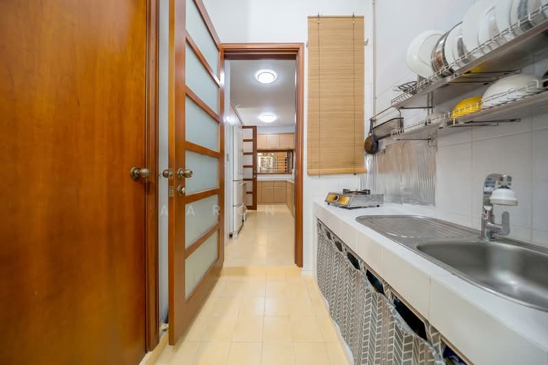 C.H.E.A.P D16 Inter Terrace for Sale, Tanah Merah Kechil, 5 Bedrooms, 2,800 sqft, Terraced House For Sale, by Aaron Yeo, 500120496 - Kitchen - PropertyGuru.com.sg