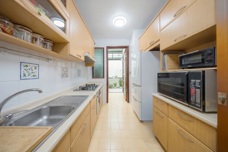 C.H.E.A.P D16 Inter Terrace for Sale, Tanah Merah Kechil, 5 Bedrooms, 2,800 sqft, Terraced House For Sale, by Aaron Yeo, 500120496 - Kitchen - PropertyGuru.com.sg
