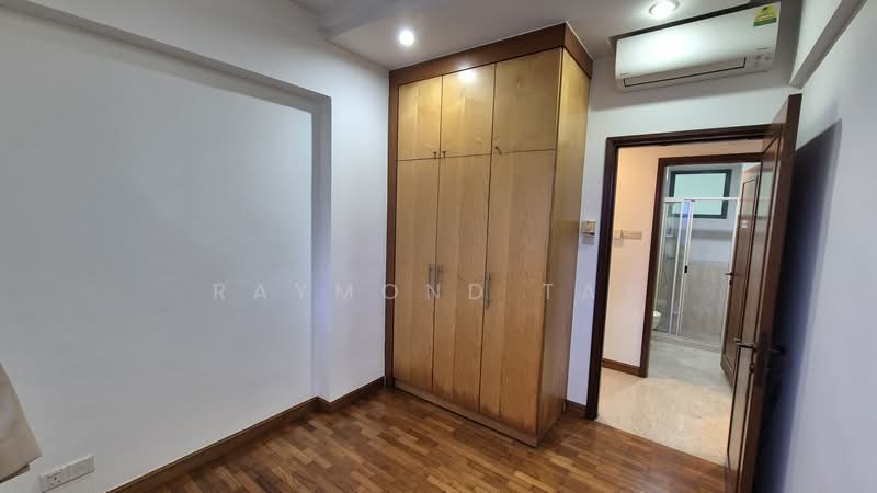 Palm Gardens, 2A Hong San Walk, 4 Bedrooms, 1,349 sqft, Condominium For Rent, by Raymond Tay, 500120499 - Bedroom - PropertyGuru.com.sg
