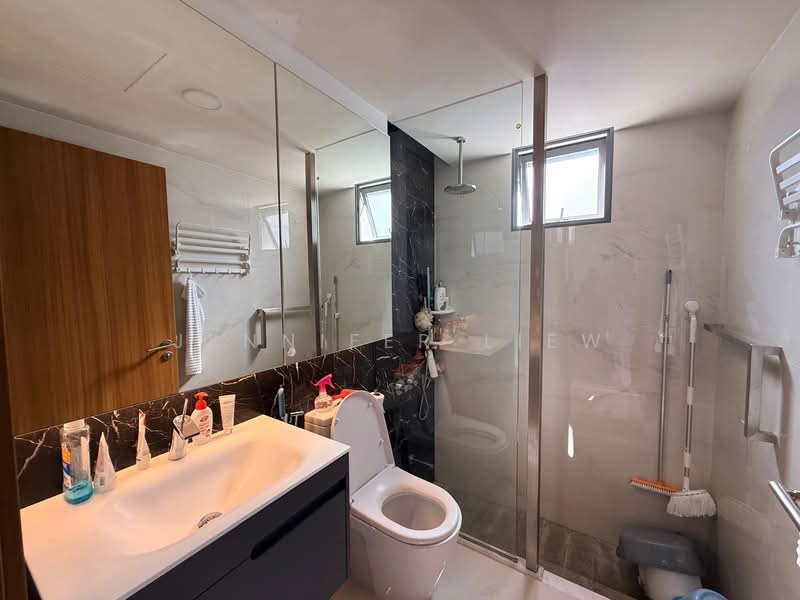 Watertown, 73 Punggol Central, 1 Bedroom, 581 sqft, Condominium For Sale, by Jennifer Liew, 500120502 - Bathroom - PropertyGuru.com.sg