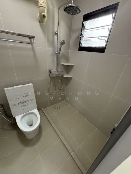 276D Jurong West Street 25, 276D Jurong West Street 25, 3 Bedrooms, 1,195 sqft, HDB Flat For Rent, by Ang Chong Meng, 500120508 - Bathroom - PropertyGuru.com.sg