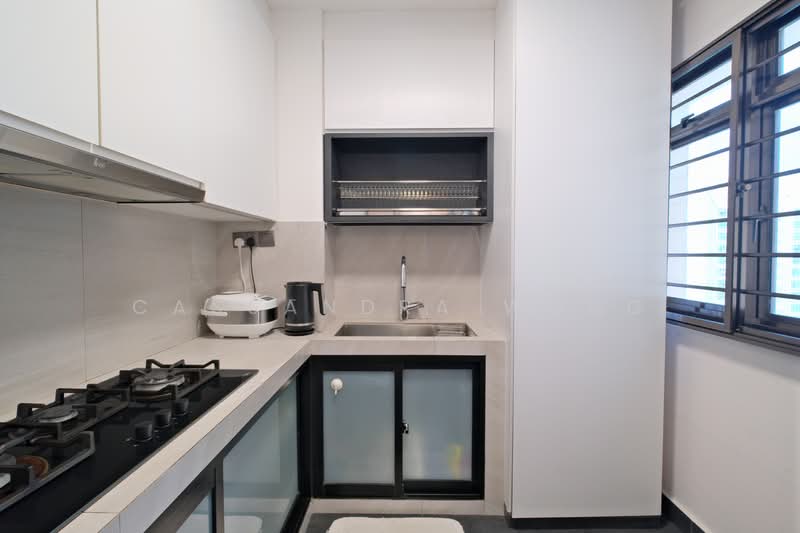 58 Strathmore Avenue, 58 Strathmore Avenue, 3 Bedrooms, 1,184 sqft, HDB Flat For Sale, by Cassandra Wong, 500120510 - Kitchen - PropertyGuru.com.sg