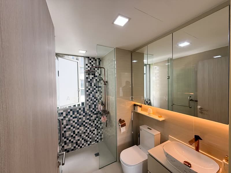 Sea Esta, 20 Pasir Ris Link, 3 Bedrooms, 1,098 sqft, Condominium For Sale, by Jayson Chan, 500120514 - Bathroom - PropertyGuru.com.sg
