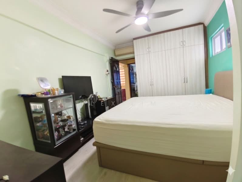 160 Bukit Batok Street 11, 160 Bukit Batok Street 11, 3 Bedrooms, 1,130 sqft, HDB Flat For Sale, by Alex Lim, 500120536 - Bedroom - PropertyGuru.com.sg