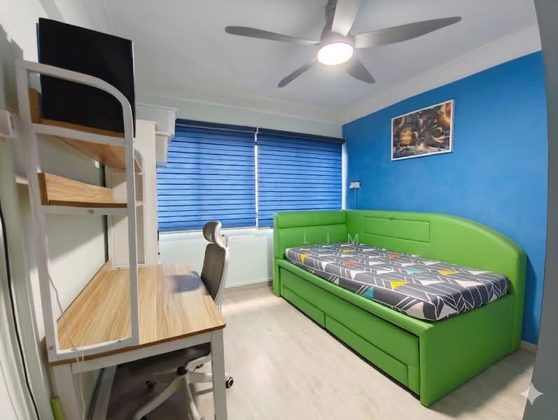 160 Bukit Batok Street 11, 160 Bukit Batok Street 11, 3 Bedrooms, 1,130 sqft, HDB Flat For Sale, by Alex Lim, 500120536 - Bedroom - PropertyGuru.com.sg