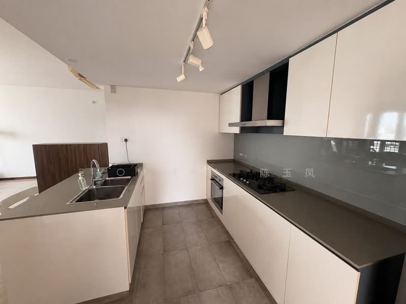 Central Grove, , 3 Bedrooms, 1,206 sqft, Condominium For Sale, by Evon Tan  陈玉凤, 500120544 - Kitchen - PropertyGuru.com.sg