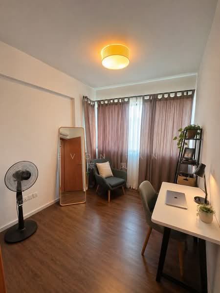 Central Grove, , 3 Bedrooms, 1,206 sqft, Condominium For Sale, by Evon Tan  陈玉凤, 500120544 - Bedroom 3 - PropertyGuru.com.sg