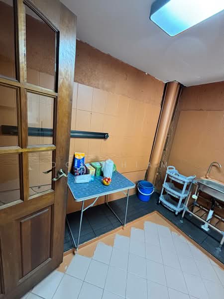 Regal Court, 17 Kim Keat Road, Room Rental, 700 sqft, Apartment For Rent, by Don Chiam, 500120548 - Kitchen - PropertyGuru.com.sg