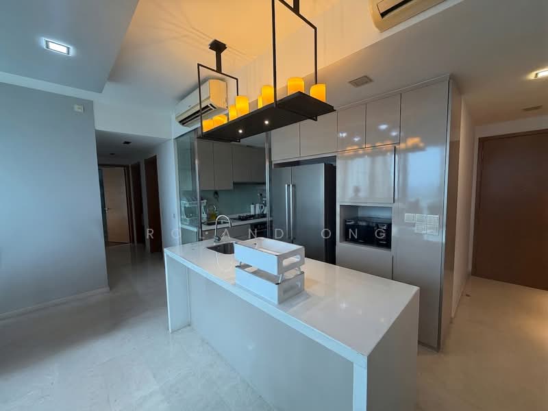 Centro Residences, 59 Ang Mo Kio Avenue 8, 3 Bedrooms, 1,000 sqft, Condominium For Rent, by Roland Ong, 500120549 - Kitchen - PropertyGuru.com.sg