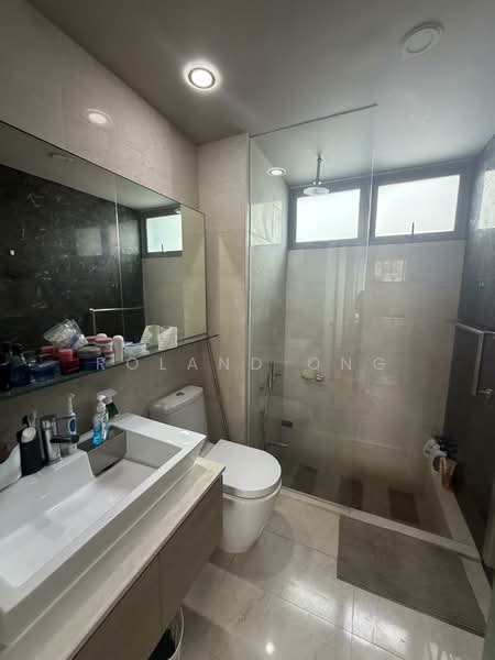 Centro Residences, 59 Ang Mo Kio Avenue 8, 3 Bedrooms, 1,000 sqft, Condominium For Rent, by Roland Ong, 500120549 - Bathroom - PropertyGuru.com.sg