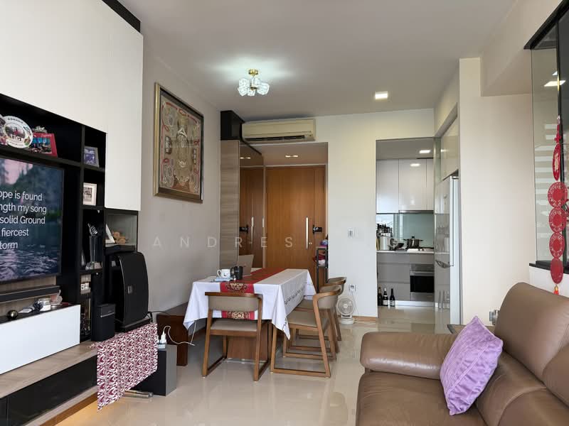 The Trilinq, 28 Jalan Lempeng, 3 Bedrooms, 1,044 sqft, Condominium For Sale, by Andres Ong, 500120558 - Living Room - PropertyGuru.com.sg