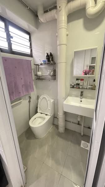 306 Yishun Central, 306 Yishun Central, 3 Bedrooms, 1,310 sqft, HDB Flat For Sale, by Bernard Wong, 500120560 - Bathroom - PropertyGuru.com.sg