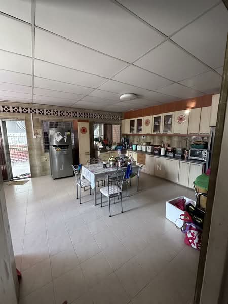 Sennett place, , 5 Bedrooms, 3,960 sqft, Semi-Detached House For Sale, by Jody Tan, 500120592 - Kitchen - PropertyGuru.com.sg