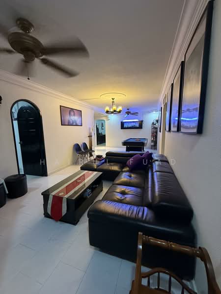 367 Yishun Ring Road, 367 Yishun Ring Road, 4 Bedrooms, 1,302 sqft, HDB Flat For Sale, by Hairul Fuad, 500120596 - Living Room - PropertyGuru.com.sg
