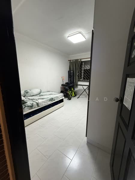 367 Yishun Ring Road, 367 Yishun Ring Road, 4 Bedrooms, 1,302 sqft, HDB Flat For Sale, by Hairul Fuad, 500120596 - Bedroom - PropertyGuru.com.sg