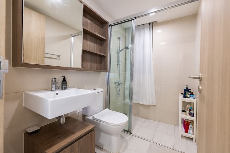 Sol Acres, 10 Choa Chu Kang Grove, 4 Bedrooms, 1,163 sqft, Executive Condominium For Sale, by Damien Tan, 500120605 - Bathroom - PropertyGuru.com.sg