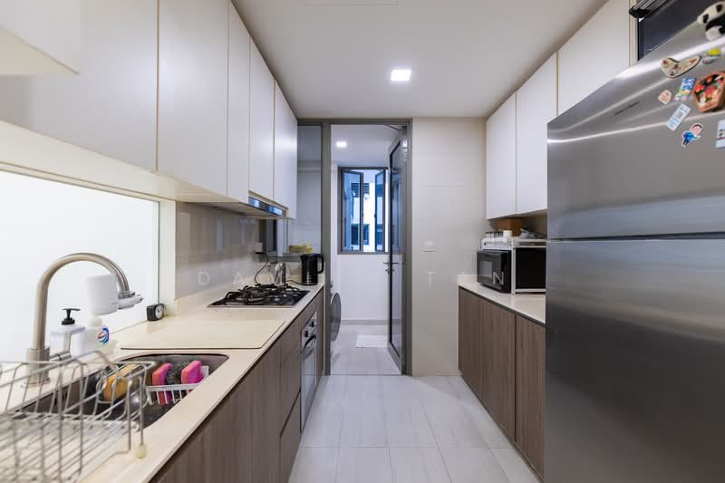 Sol Acres, 10 Choa Chu Kang Grove, 4 Bedrooms, 1,163 sqft, Executive Condominium For Sale, by Damien Tan, 500120605 - Kitchen - PropertyGuru.com.sg