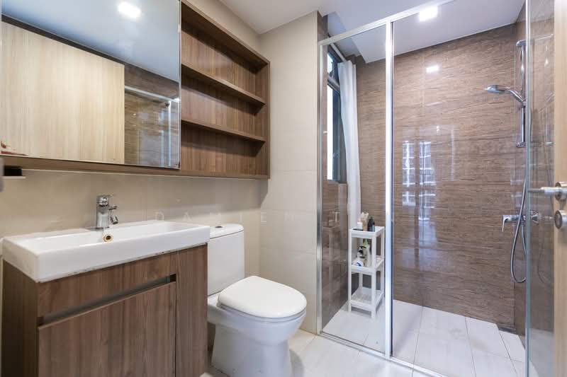 Sol Acres, 10 Choa Chu Kang Grove, 4 Bedrooms, 1,163 sqft, Executive Condominium For Sale, by Damien Tan, 500120605 - Bathroom - PropertyGuru.com.sg