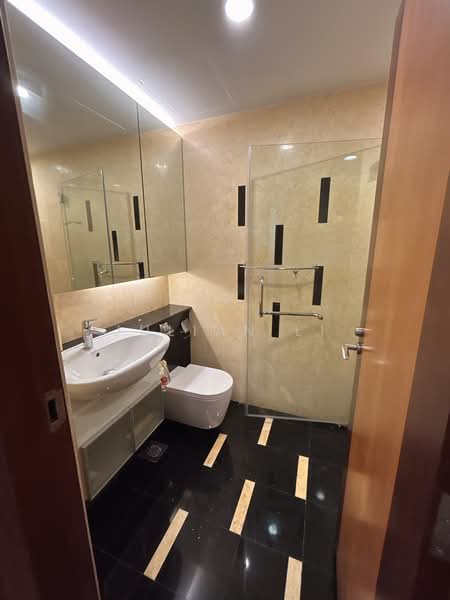 Robertson 100, 100 Robertson Quay, 3 Bedrooms, 1,152 sqft, Apartment For Rent, by Julian Li, 500120607 - Bathroom - PropertyGuru.com.sg