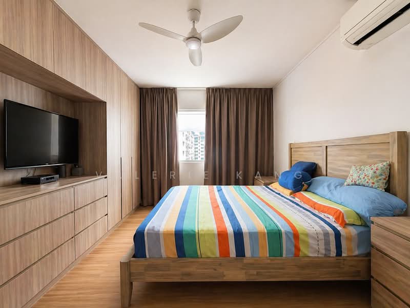 419 Choa Chu Kang Avenue 4, 419 Choa Chu Kang Avenue 4, 4 Bedrooms, 1,593 sqft, HDB Flat For Sale, by Valerie Kang, 500120610 - Bedroom 1 - PropertyGuru.com.sg