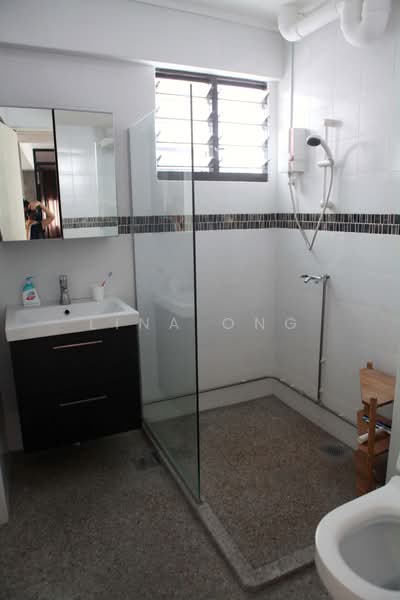 12 Marine Terrace, 12 Marine Terrace, 3 Bedrooms, 1,292 sqft, HDB Flat For Sale, by Lina Ong, 500120611 - Bathroom - PropertyGuru.com.sg